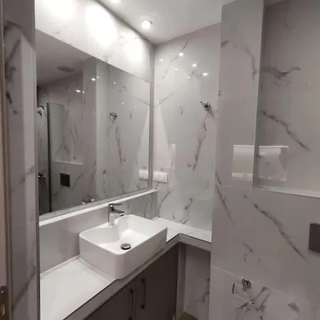 Apartment Luxury 2 *